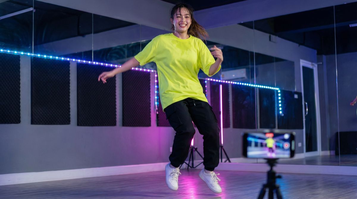 黑闰润舞蹈视频